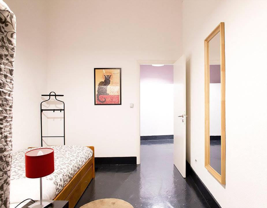Renewed Apartment In Alfama Lisbona Esterno foto