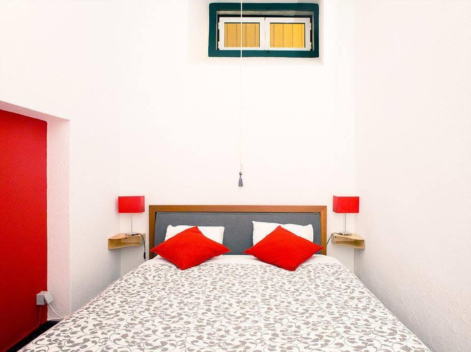 Renewed Apartment In Alfama Lisbona Esterno foto