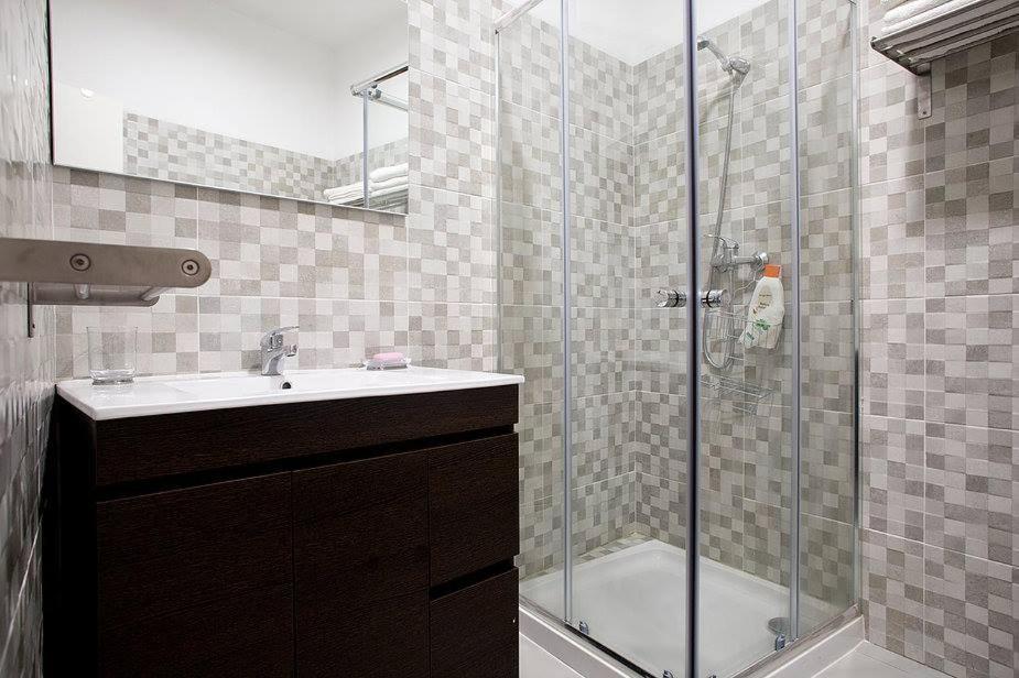 Renewed Apartment In Alfama Lisbona Esterno foto